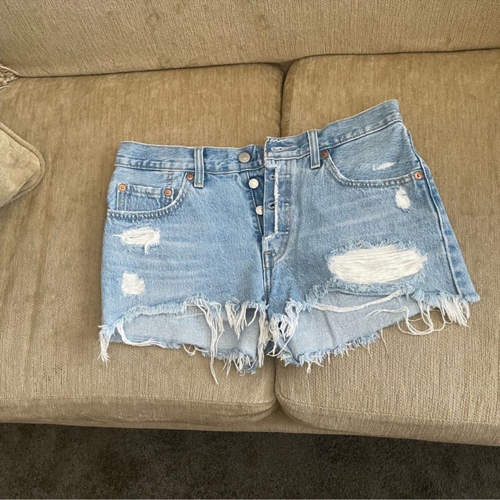 Levi’s shorts